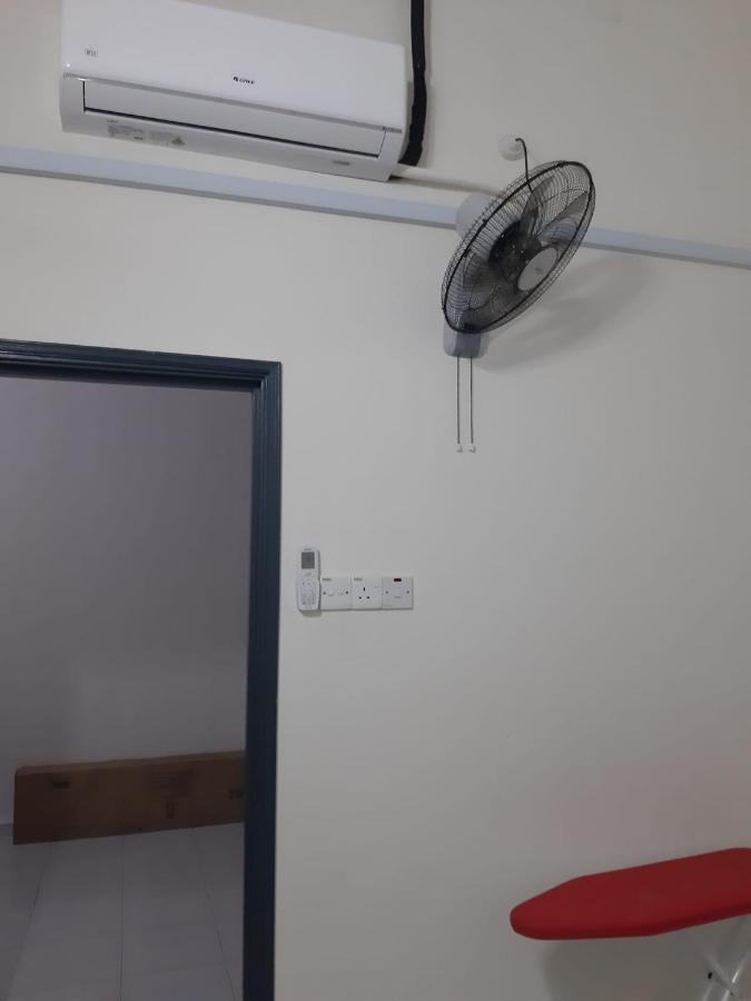 Homestay Armand Sungai Udang Melaka Bagian luar foto