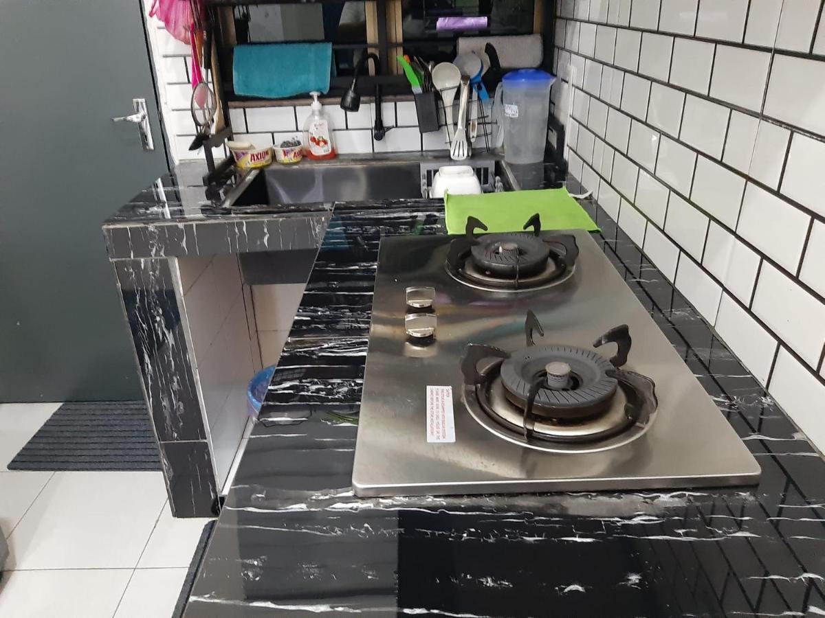 Homestay Armand Sungai Udang Melaka Bagian luar foto